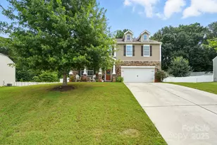 120 Rippling Water Dr, Mount Holly, NC 28120 - Photo 1