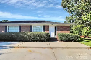 1005 Rainbow Dr, Kannapolis, NC 28081 - Photo 1