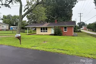 103 W 18th St, Kannapolis, NC 28081 - Photo 1