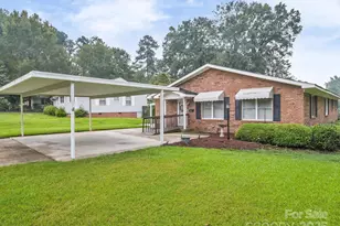 1400 Berry St, Wadesboro, NC 28170 - Photo 1