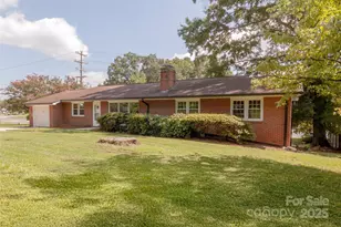 601 Fernwood Dr, Albemarle, NC 28001 - Photo 1