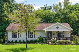 44 6th St, York, SC 29745 - Photo 1