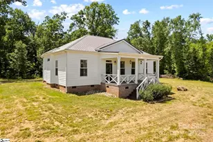 2220 S Blackstock Rd, Landrum, SC 29356 - Photo 1