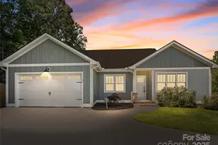 58 Olde Oak Ln, Hendersonville, NC 28792 - Photo 1