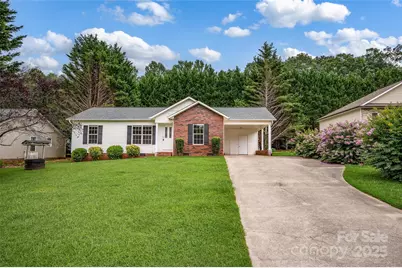 144 Fairway Drive SW, Conover, NC 28613 - Photo 1