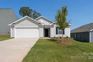 33 Callie River Ct, Clyde, NC 28721 - Photo 1
