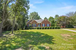 2113 Fox Hunt Dr, Monroe, NC 28110 - Photo 1