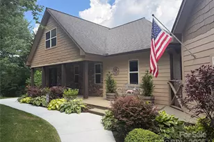 300 Deer Ridge Rd, Franklin, NC 28734 - Photo 1