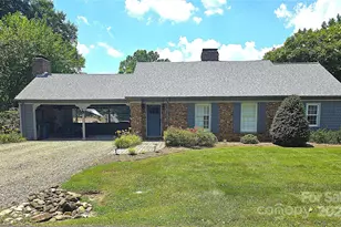 719 9th St NW, Hickory, NC 28601 - Photo 1