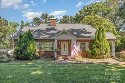 418 W 9th Street, Newton, NC 28658 - Photo 1