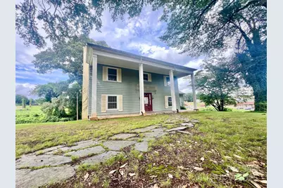 347 E Main Avenue, Taylorsville, NC 28681 - Photo 1