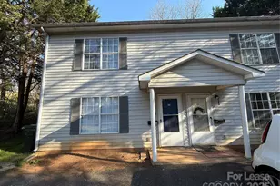 628 7th Ave SW, Hickory, NC 28602 - Photo 1