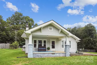 608 E Maple Avenue, Gastonia, NC 28054 - Photo 1
