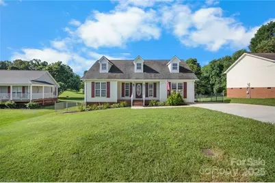 206 Bell Drive, Thomasville, NC 27360 - Photo 1