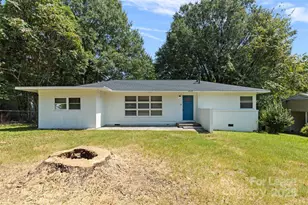 1022 Green Cir Dr, Gastonia, NC 28054 - Photo 1