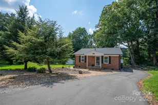 308 Graham Dr, Dallas, NC 28034 - Photo 1