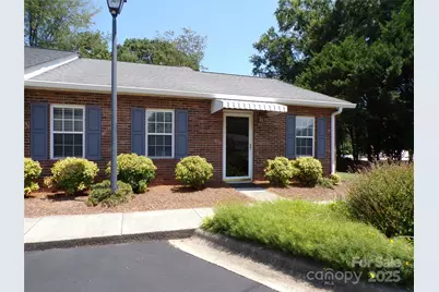 319 7th Street Place SW #E5, Conover, NC 28613 - Photo 1