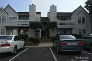 9605 Vinca Cir, Charlotte, NC 28213 - Photo 1