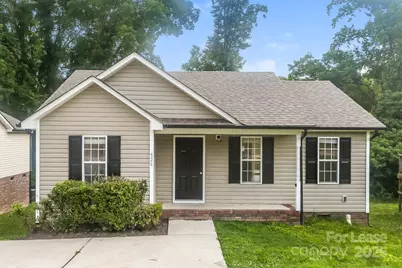 526 Locust Street, Kannapolis, NC 28081 - Photo 1