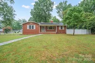 152 Phifer Ave NW, Concord, NC 28025 - Photo 1