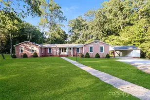 401 Lakeview Dr, York, SC 29745 - Photo 1