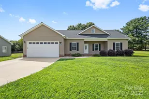 129 Sara Ln, Statesville, NC 28625 - Photo 1