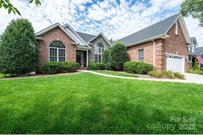 1734 30th Avenue Drive NE, Hickory, NC 28601 - Photo 1