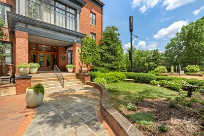 229 N Poplar Street #10, Charlotte, NC 28202 - Photo 1