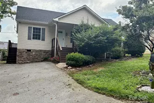 19 Broadview Dr, Asheville, NC 28803 - Photo 1