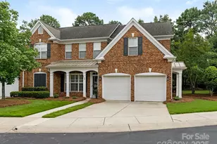 5106 Amherst Trail Dr, Charlotte, NC 28226 - Photo 1