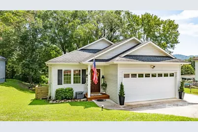 224 Park Avenue, Marion, NC 28752 - Photo 1