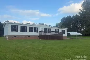 5587 Doe Ct, Morganton, NC 28655 - Photo 1