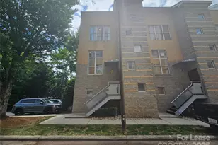 2055 Atherton Heights Ln, Charlotte, NC 28203 - Photo 1