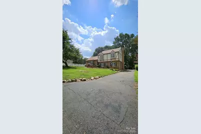615 Braxfield Drive, Charlotte, NC 28217 - Photo 1