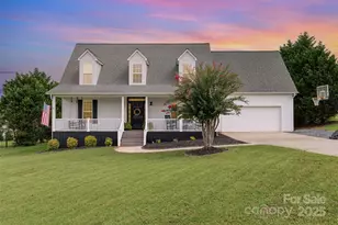 734 Hathcock Glen Dr, Oakboro, NC 28129 - Photo 1