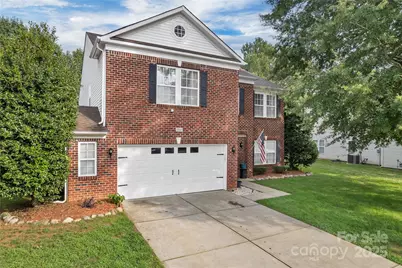 104 Kendrick Farm Drive, Mount Holly, NC 28120 - Photo 1