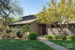 530 Crowfields Ln, Asheville, NC 28803 - Photo 1