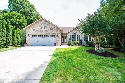 1537 34th Avenue Lane NE, Hickory, NC 28601 - Photo 1