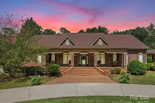 118 Lennox Dr, Wadesboro, NC 28170 - Photo 1