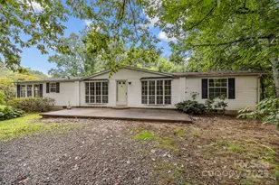 573 Deep Gap Loop Rd, Flat Rock, NC 28731 - Photo 1