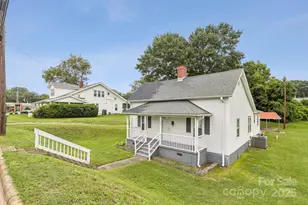 105 E Catawba Street E, Belmont, NC 28012 - Photo 1
