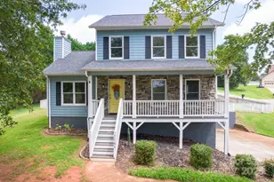 1160 Mulberry Ln, Hickory, NC 28602 - Photo 1