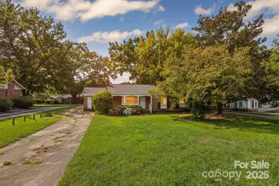 1109 W Edgemont Drive, Lancaster, SC 29720 - Photo 1