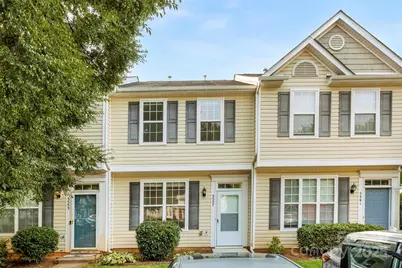 5557 Seths Drive, Charlotte, NC 28269 - Photo 1