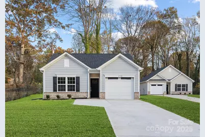 413 W Glendale Avenue, Mount Holly, NC 28120 - Photo 1