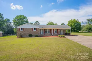 106 Plantation Dr, Kings Mountain, NC 28086 - Photo 1