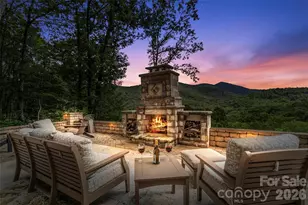596 N Ridgerunner Rd, Burnsville, NC 28714 - Photo 1