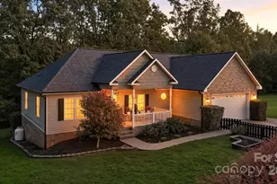 2532 Whistler Ct, Newton, NC 28658 - Photo 1