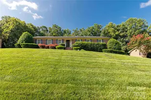 2411 Sandlewood Dr, Gastonia, NC 28054 - Photo 1