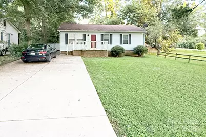 312 N Linwood Avenue, Charlotte, NC 28216 - Photo 1